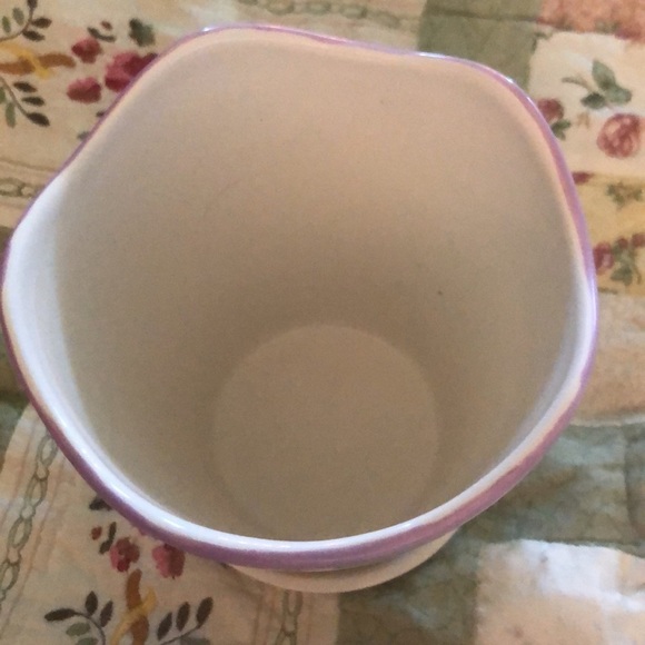 DONATED Teleflora Flower Pot - Picture 2 of 3